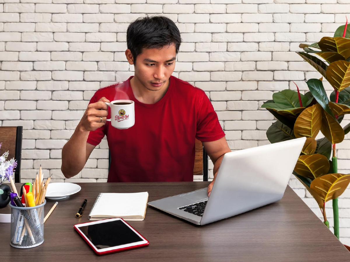 Berapa Lama Idealnya Kopi Harus Dihabiskan? Ini Kata Ahlinya