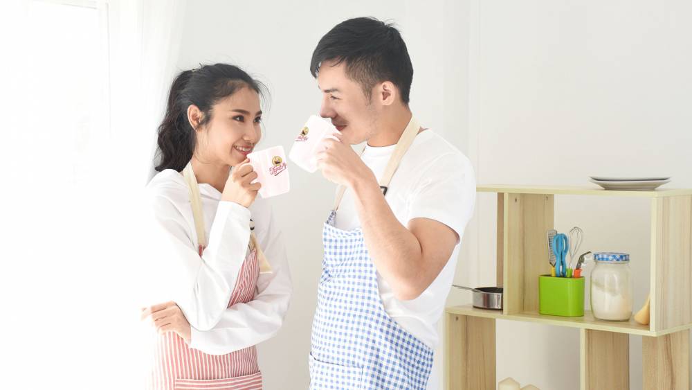 Tetap Semangat dan Positif Walau Weekend di Rumah Aja