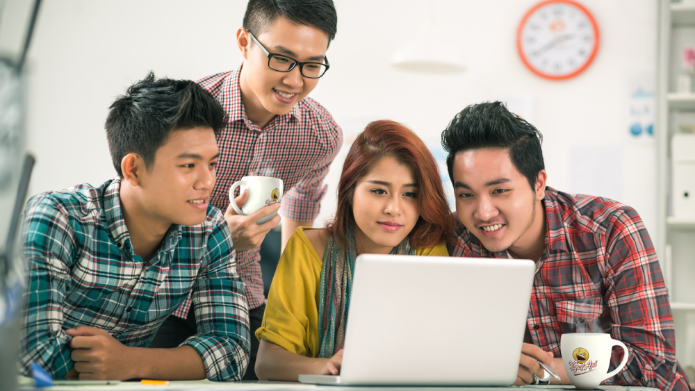 5 Rekomendasi Film Tentang Teamwork yang Asyik Ditonton Bareng Teman Kerja
